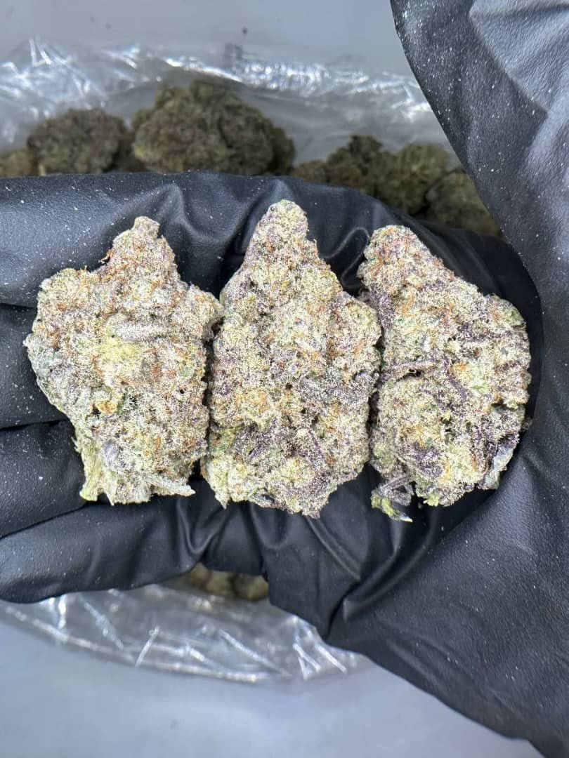 Buy pink runtz strain online exotic cannabis online shop